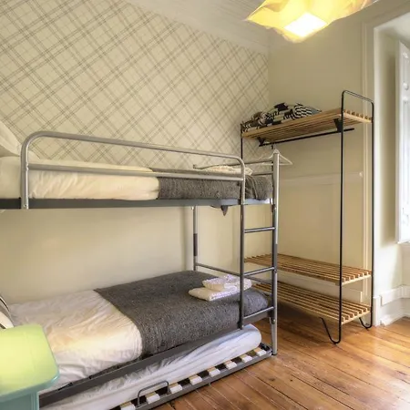 Angola - 8bedrooms