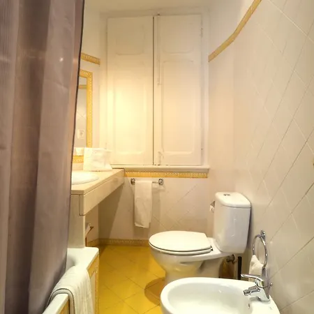 Angola - 8bedrooms Lisbon