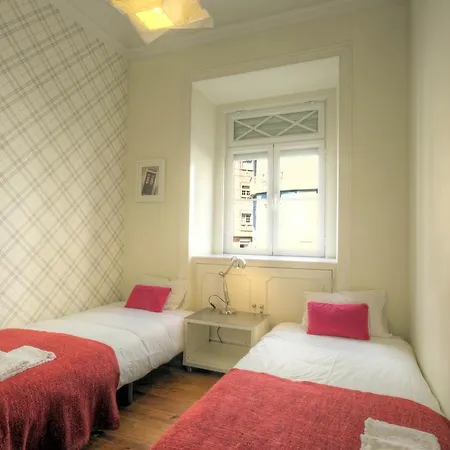 Angola - 8bedrooms